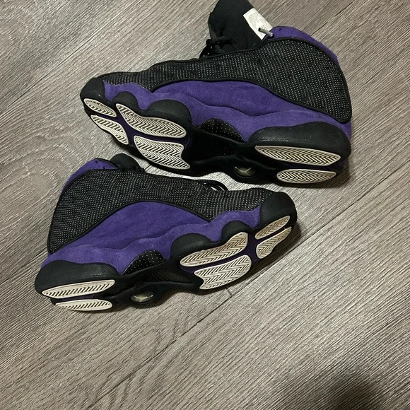 Jordan 13 Court Purple (Damaged) - Picture 2 of 5